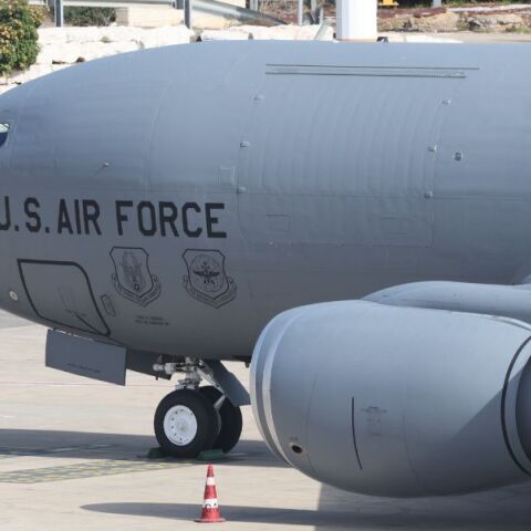 Τέσσερα μέλη πληρώματος σκοτώθηκαν όταν αμερικανικό αεροσκάφος ανεφοδιασμού KC-135 συνετρίβη στο Ιράκ - Οι συνθήκες του δυστυχήματος ερευνώνται.