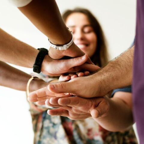 «Με την Πύρνα στην Πόλη»: Η Κηφισιά φιλοξενεί εκδηλώσεις τέχνης, υγείας και πολιτισμού από Μάρτιο έως Ιούνιο, με ελεύθερη είσοδο για όλους.