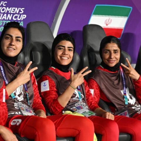 Ποδόσφαιρο γυναικών: Τρεις παίκτριες του Ιράν απέσυραν το αίτημα ασύλου στην Αυστραλία και επιστρέφουν στην πατρίδα τους - Μόνο τρεις σε καθεστώς προστασίας