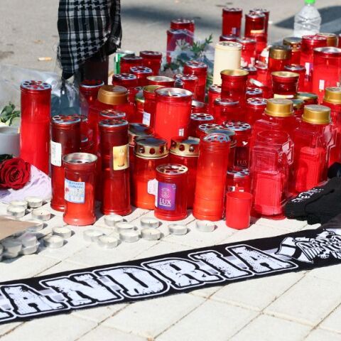 Θεσσαλονίκη: Το τελευταίο «αντίο» στον 20χρονο που δολοφονήθηκε στην Καλαμαριά - Σήμερα η κηδεία στις Συκιές - Προθεσμία για την Τρίτη έλαβε ο 23χρονος 