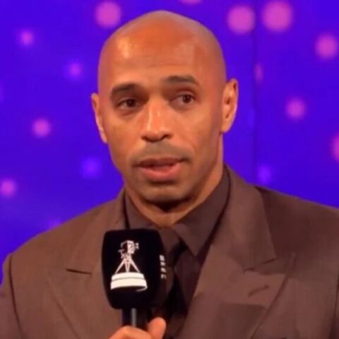 Ο Τιερί Ανρί έγινε viral για την εξαιρετική φυσική του κατάσταση στα 48 του - Ο Γάλλος θρύλος δείχνει πως παραμένει σε κορυφαίο επίπεδο.