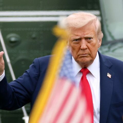 Ο Ντόναλντ Τραμπ απέδωσε στο Ιράν πλήγμα σε σχολείο με 175 νεκρούς, παρά τις ενδείξεις ότι ο πύραυλος ήταν αμερικανικός Τόμαχοκ που εκτοξεύτηκε λόγω λάθους.