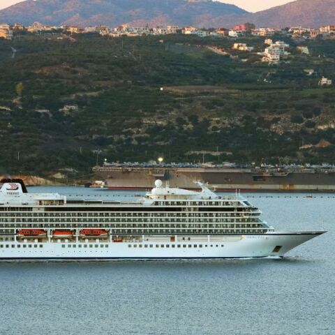 Το αεροπλανοφόρο USS Gerald R. Ford πλέει προς Κρήτη για επισκευές μετά από φωτιά και βλάβες - Η κόπωση του πληρώματος και τα τεχνικά κενά εγείρουν ερωτήματα