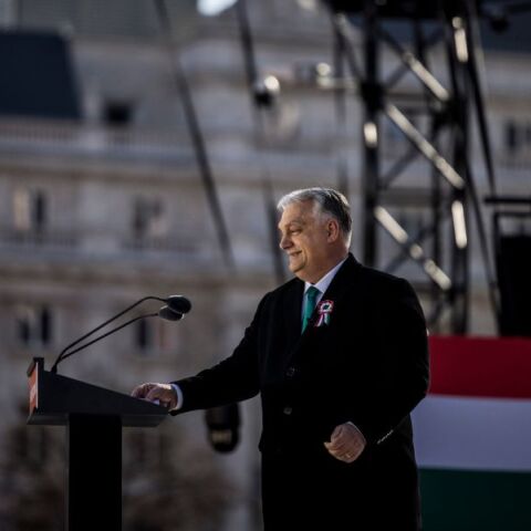 Εκλογές Ουγγαρία: Διεθνής στήριξη από την ακροδεξιά στον Όρμπαν, ενώ οι δημοσκοπήσεις δείχνουν προβάδισμα του Πέτερ Μαγιάρ - Μήνυμα στήριξης και από τον Τραμπ.