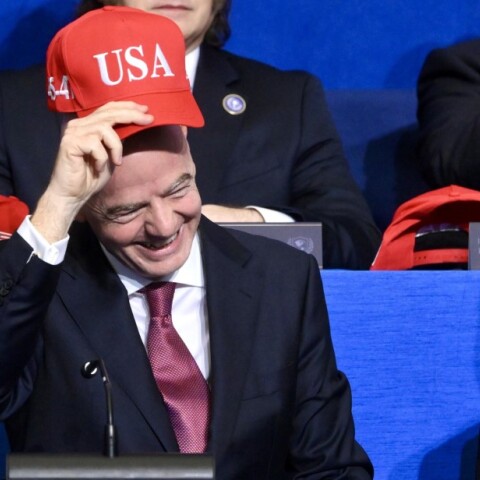 Τζάνι Ινφαντίνο, πρόεδρος FIFA, με καπέλο των ΗΠΑ