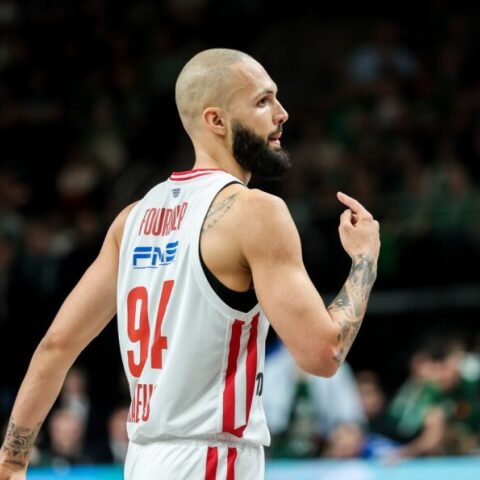 Ευχές στα ελληνικά από τον Φουρνιέ για την 25η Μαρτίου