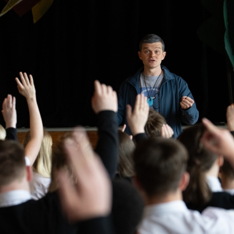 Δυστυχώς βρίζω