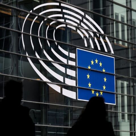 Θετική αξιολόγηση της Κομισιόν για το διπλό αίτημα πληρωμής της Ελλάδας ύψους 1,18 δισ. ευρώ από το Ταμείο Ανάκαμψης και Ανθεκτικότητας