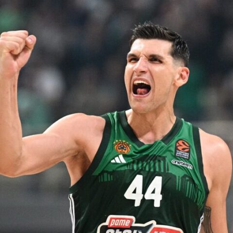 Μήτογλου: «Όταν είμαστε με την πλάτη στον τοίχο παίζουμε πολύ καλύτερο μπάσκετ»