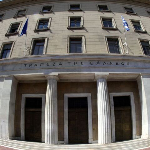 Η Τράπεζα της Ελλάδος καταγράφει άνοδο σε δάνεια και καταθέσεις τον Φεβρουάριο - Θετική ροή χρηματοδότησης και βελτίωση στους ετήσιους ρυθμούς μεταβολής.