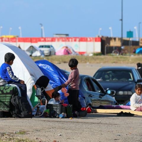Η Unicef αναφέρει 370.000 εκτοπισμένα παιδιά και 121 νεκρά στον Λίβανο, ενώ χιλιάδες άνθρωποι παραμένουν χωρίς ασφαλές καταφύγιο λόγω των συγκρούσεων.