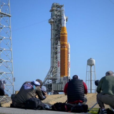 Η NASA ξεκίνησε την αντίστροφη μέτρηση για την αποστολή Artemis II - Τέσσερις αστροναύτες θα ταξιδέψουν γύρω από τη Σελήνη, με εκτόξευση στις 1-2 Απριλίου.