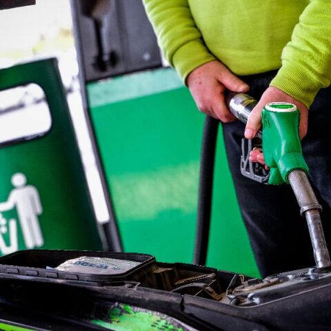 Fuel Pass: Ανοίγει τη Μ. Δευτέρα η πλατφόρμα για τις αιτήσεις - Πώς θα πληρωθείτε πριν το Πάσχα