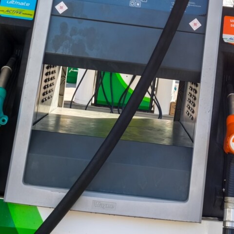 Αντλία καυσίμων σε βενζινάδικο