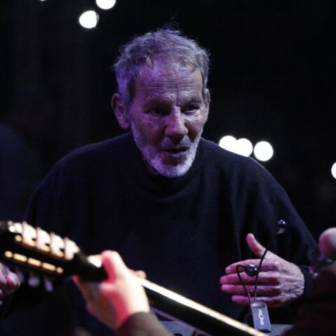 Ο Σταύρος Ξαρχάκος δημιούργησε τραγούδι με τον 9χρονο γιο του - Ακούστε το «Ταξίδι για το Sante Fe»