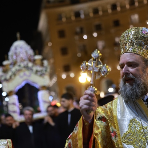 Στιγμιότυπο από την περιφορά του Επιταφίου
