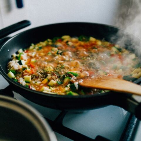 9 «αλήθειες» υγιεινής μαγειρικής που ήρθε η ώρα να ξεχάσεις 