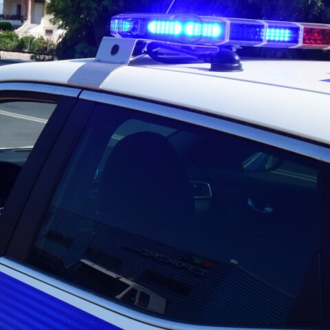 Συνελήφθη ανήλικος στην Κάτω Αχαΐα - Έμπαινε σε σπίτια και έκλεβε χρυσαφικά και κινητά