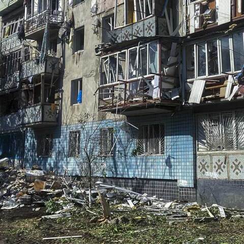 Νέες ρωσικές επιθέσεις με drones και πυραύλους στην Οδησσό της Ουκρανίας