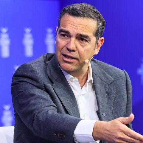 Τσίπρας ή τανκς