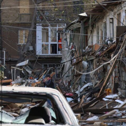 Ουκρανία: Τέσσερις νεκροί και δεκάδες τραυματίες από μεγάλη νυχτερινή ρωσική επίθεση με drones και πυραύλους - Ζημιές και στη Ρουμανία από θραύσματα