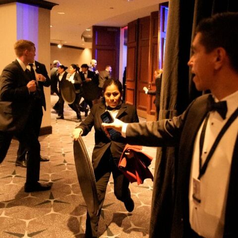 Πυροβολισμοί στο δείπνο των ανταποκριτών του Λευκού Οίκου: Όα γνωρίζουμε για τον Κόουλ Άλεν που άνοιξε πυρ