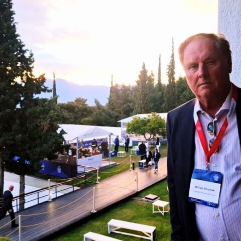 Μπιλ Ντρόζντιακ: «Ο Τραμπ έχει ψευδαισθήσεις μεγαλείου και δεν ακούει άλλους ανθρώπους»