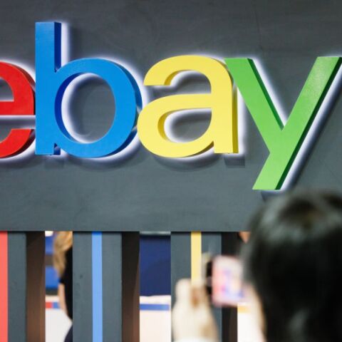 GameStop: Προσφέρει 55,5 δισ. δολάρια για την eBay - Η αλυσίδα videogames επιχειρεί αιφνιδιαστική εξαγορά - Ο CEO δηλώνει έτοιμος να απευθυνθεί στους μετόχους 