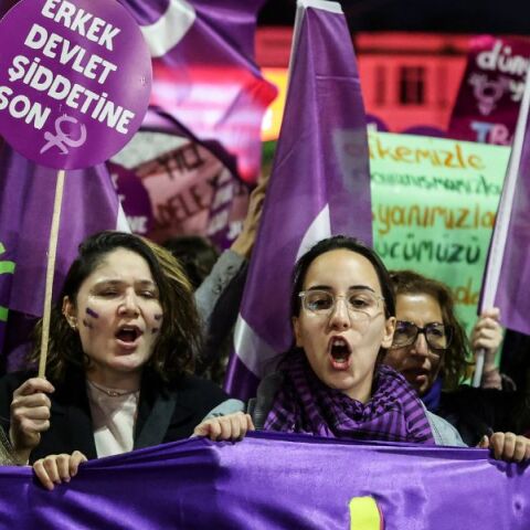 Τουρκία: Σοκαριστικά στοιχεία για τη βία κατά γυναικών - 133 γυναικοκτονίες το πρώτο τετράμηνο του 2026 - Η πλειονότητα των εγκλημάτων διαπράττεται εντός οικίας