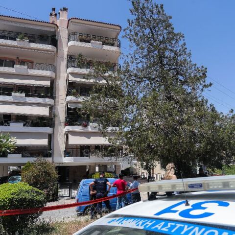 Ηλιούπολη: Μεταφέρθηκε στο ΚΑΤ η 17χρονη, εξαιρετικά κρίσιμη η κατάστασή της - Το ιατρικό ανακοινωθέν