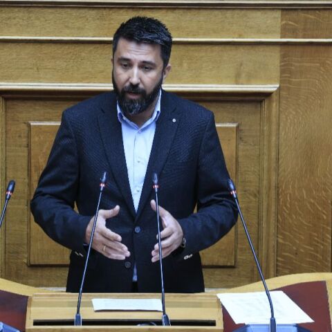 Νέα Αριστερά: Ανεξαρτητοποιήθηκε ο βουλευτής Ροδόπης Φερχάτ Οζγκιούρ