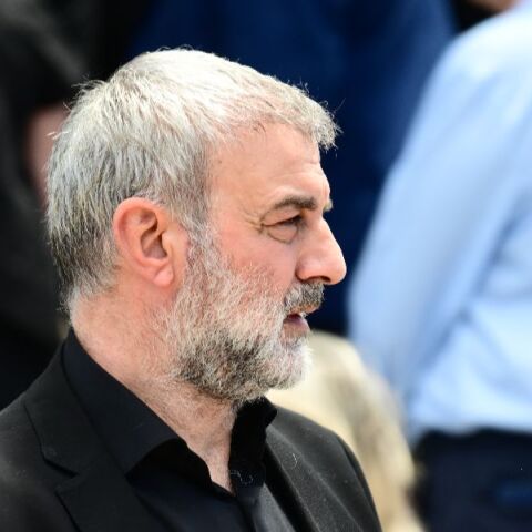 Κηδεία Γωγώς Μαστροκώστα: Παρόντες και οι πρώην συμπαίκτες του Τραϊανού Δέλλα 