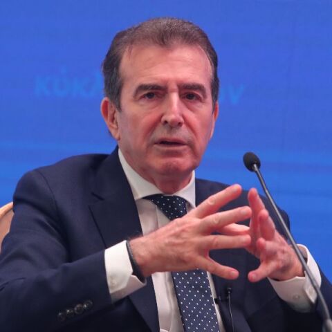 Χρυσοχοΐδης για Γιωτόπουλο: Δεν σέβονται τα θύματα, τη μνήμη τους, τα ορφανά παιδιά
