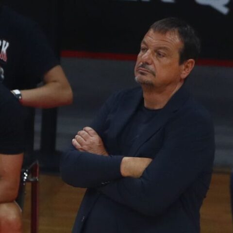 Αταμάν: «Κρίσιμο το σφύριγμα στον Φουρνιέ, ήμασταν άστοχοι»