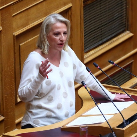 Ρένα Δούρου