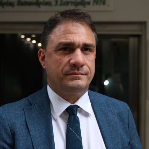 Ο Κώστας Τσουκαλάς μιλά για «επιδημία» παραιτήσεων γενικών γραμματέων και κατηγορεί την κυβέρνηση ότι μένει εκτεθειμένη εν μέσω καταγγελιών για τις πολεοδομίες.