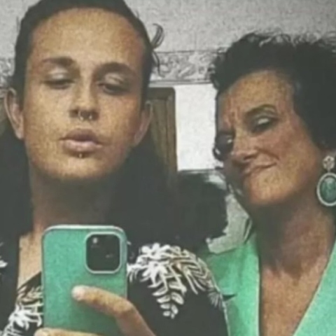 Ο 24χρονος Μίρκο και η μητέρα του 