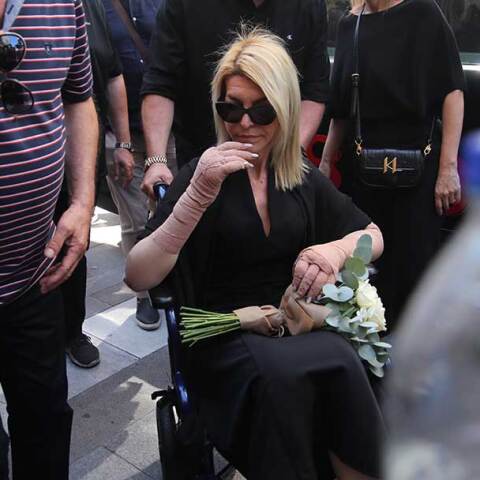 Η Αφροδίτη Νέστορα στην κηδεία της μητέρας της, Βάγιας