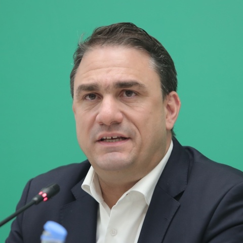 Κώστας Τσουκαλάς