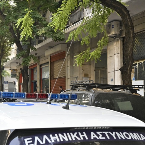 Η πολυκατοικία όπου στεγάζεται το γραφείο του Σταύρου Γεωργίου