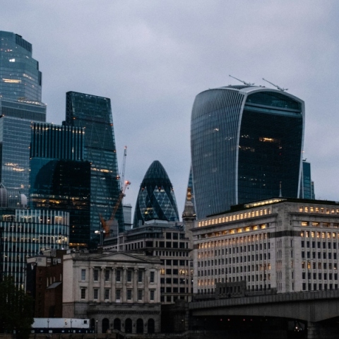 Walkie talkie tower