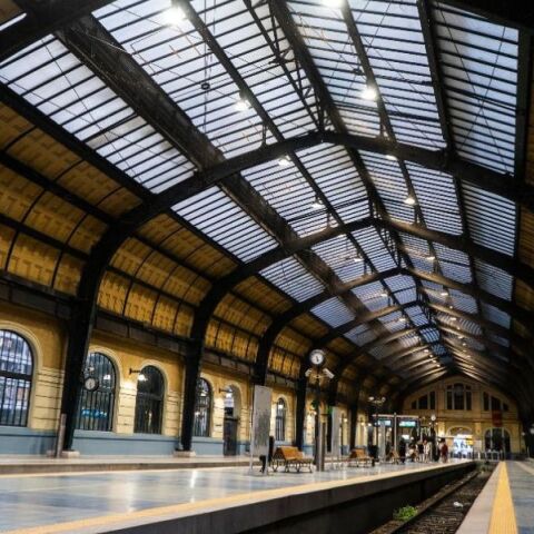 Η ΣΤΑ.ΣΥ θέτει σε εφαρμογή σύστημα ανάκτησης ενέργειας από το φρενάρισμα των συρμών του Μετρό, μειώνοντας το ενεργειακό κόστος και το αποτύπωμα