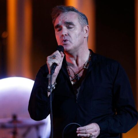 Ο Morrissey σε συνεργασία με την PETA ζητά από τον Πέδρο Σάντσεθ να απαγορεύσει τις ταυρομαχίες - Τονίζει ότι το θέαμα αμαυρώνει την εικόνα της Ισπανίας.