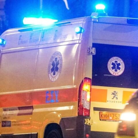 Τραγωδία στον Βόλο: 65χρονος βρέθηκε νεκρός μετά από πυρκαγιά σε μονοκατοικία στο κέντρο - Έρευνα της Πυροσβεστικής για τα αίτια.