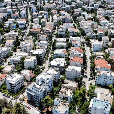 ΑΑΔΕ: Ανοίγει ο δρόμος για πώληση κατασχεμένων ακινήτων ακόμα και με μερική εξόφληση της οφειλής από το τίμημα 