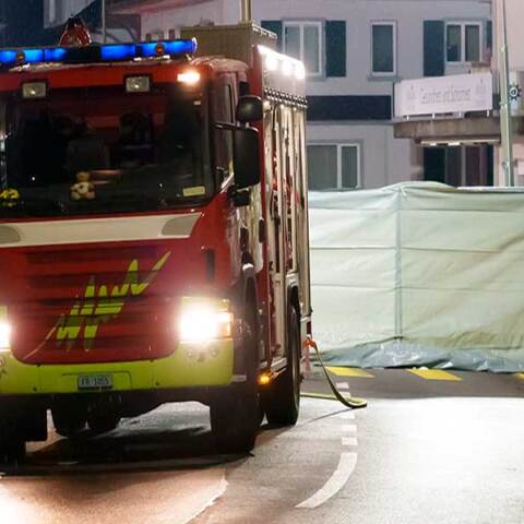 Πυροσβεστικό όχημα στην Ελβετία στον τόπο πυρκαγιάς