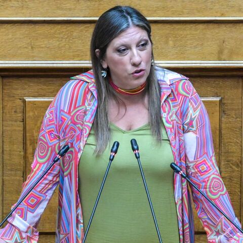 Κωνσταντοπούλου: Ο Τσίπρας βάζει ανθρώπους να προσεγγίσουν στελέχη μας για να φύγουν από την Πλεύση Ελευθερίας