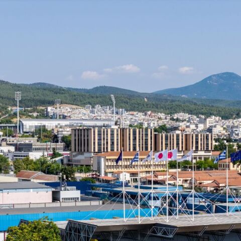 Η 90ή ΔΕΘ ανοίγει σήμερα στη Θεσσαλονίκη με τιμώμενη χώρα την Ιαπωνία, περισσότερους από 1.000 εκθέτες και δεκάδες παράλληλες εκδηλώσεις.