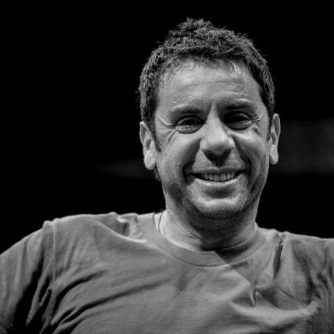 Γιώργος Μαζωνάκης: Σήμερα η «λαϊκή αγρυπνία» - Τη Δευτέρα η κηδεία σε στενό οικογενειακό κύκλο 