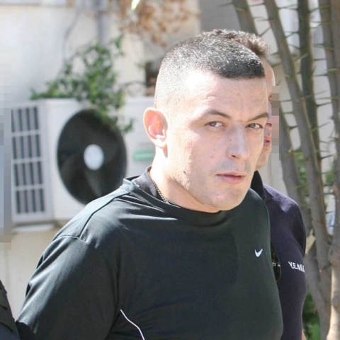 Αλκέτ Ριζάι
